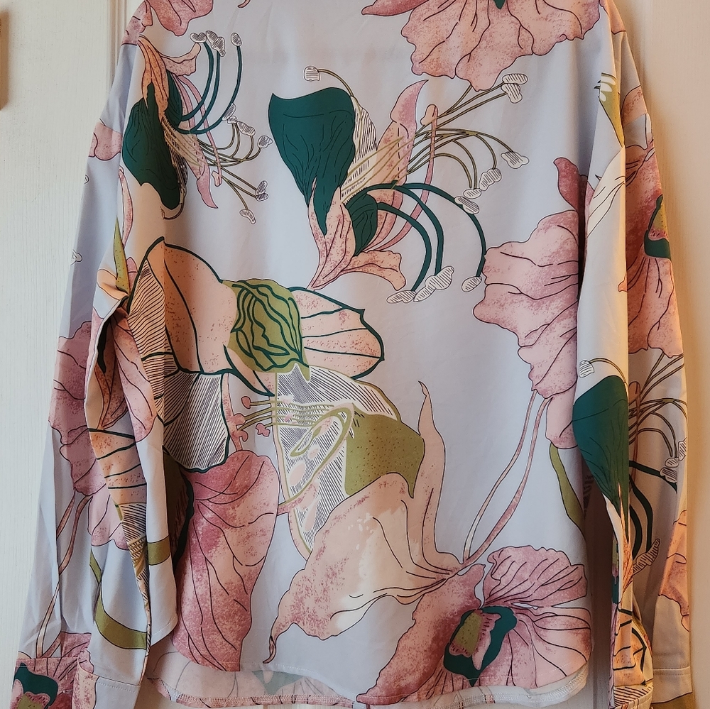 Blouse - Picture 2 of 2